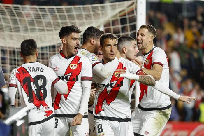 巴拉多利德不敌巴列卡诺，遭遇失利