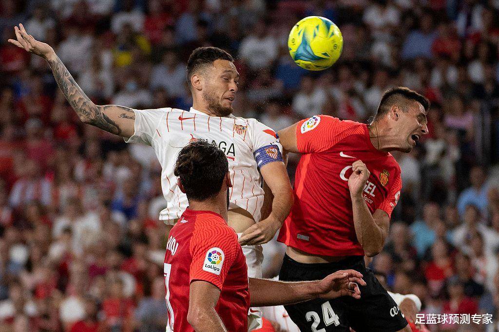 双方球队各显神通，球员技战术展现出众魅力！的简单介绍