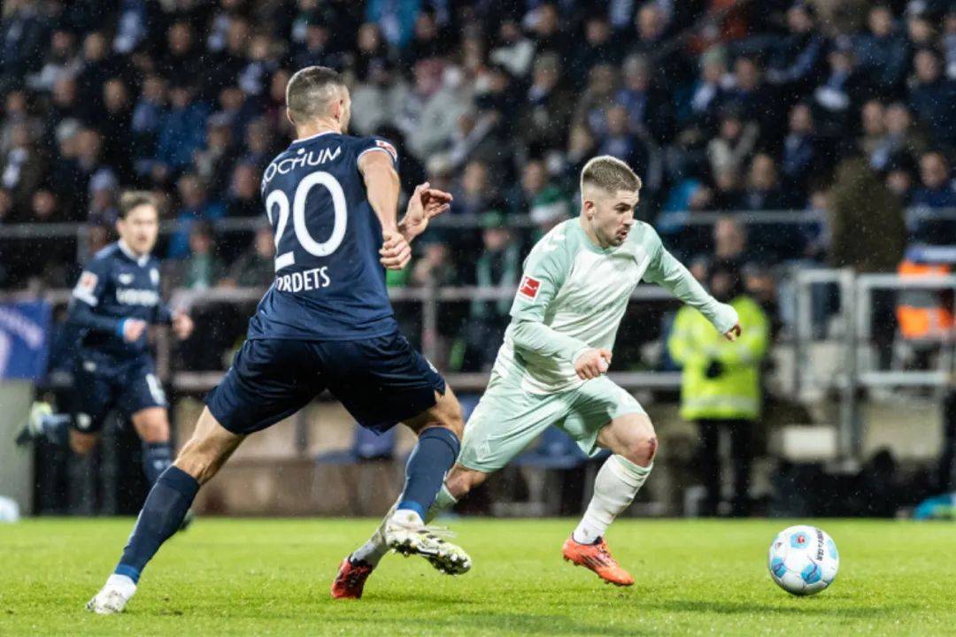 爱游戏在线-弗赖堡队战术调整成功，球队连胜迎来反弹的简单介绍