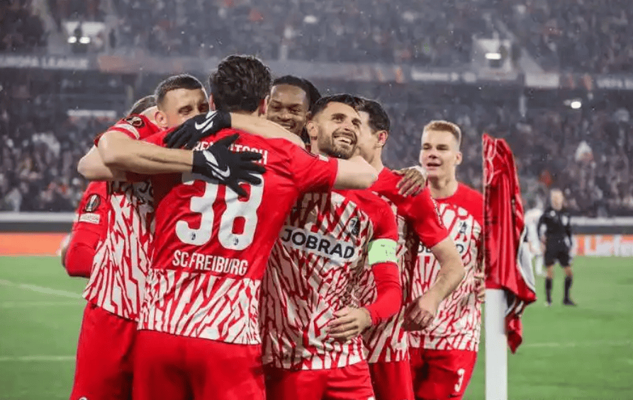 弗赖堡队战术调整成功,球队连胜迎来反弹的简单介绍 弗赖堡队战术调整成功,球队连胜迎来反弹的简单介绍