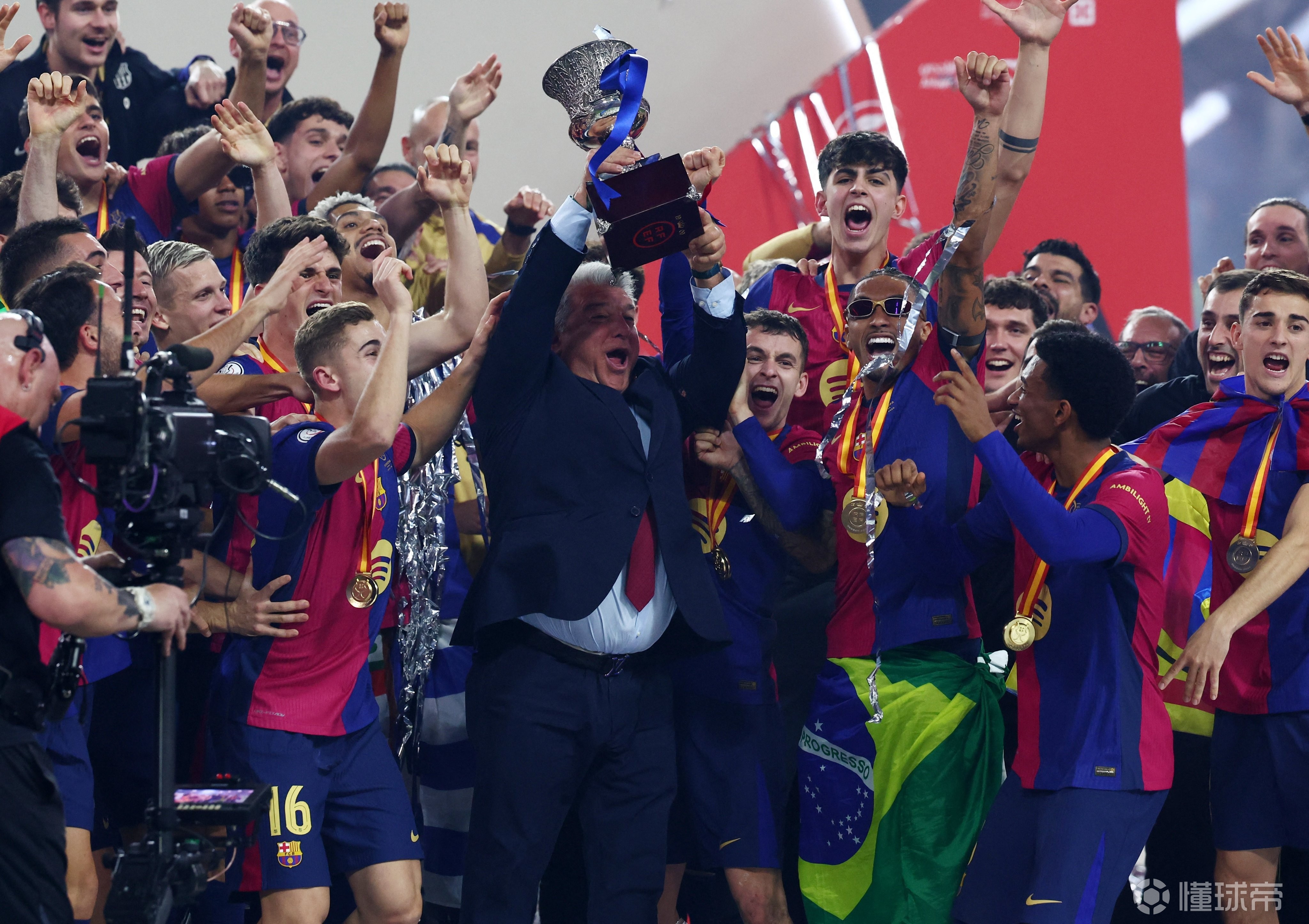 世界足球赛冠军产生,西班牙队夺冠 世界足球赛冠军产生,西班牙队夺冠