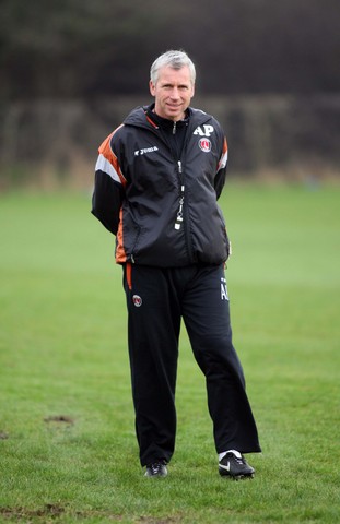 爱游戏APP-汉诺威球员积极备战，迎接联赛新挑战的简单介绍