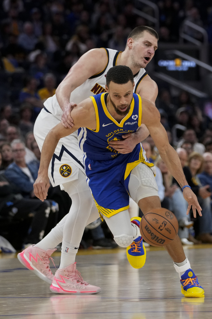 重庆当代力帆客场大胜天津泰达，青岛黄海主场失利的简单介绍