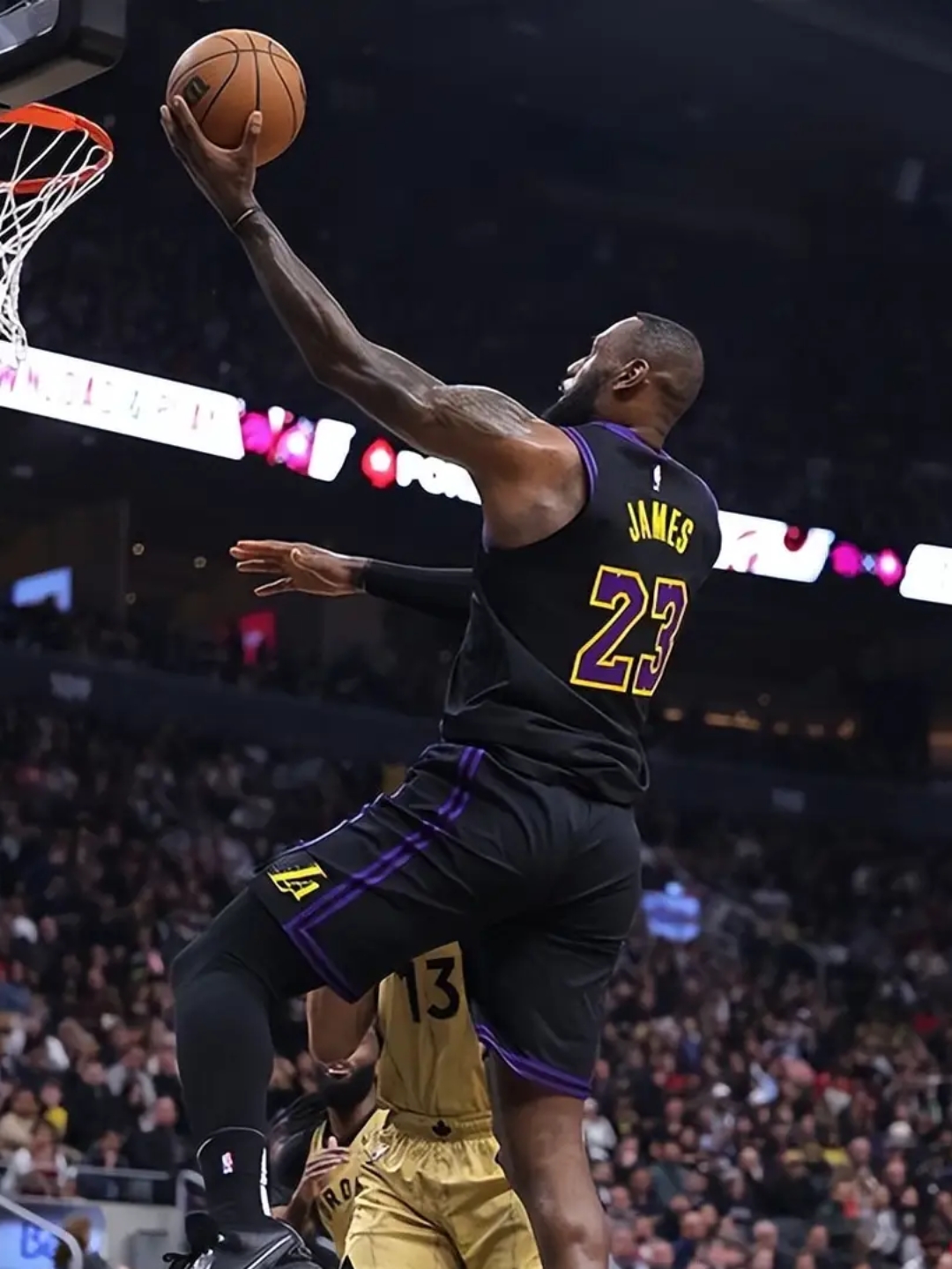 日本某队球员发挥出色,引领球队跻身下一轮的简单介绍 日本某队球员发挥出色,引领球队跻身下一轮的简单介绍