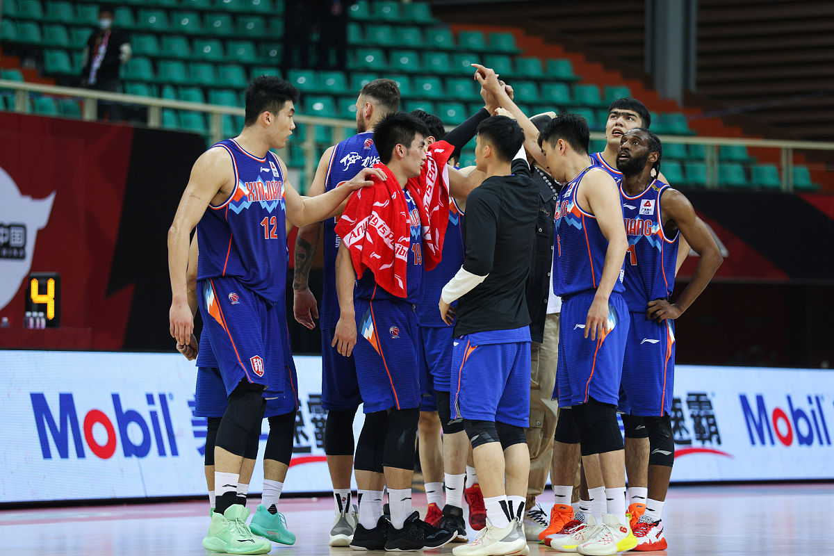 爱游戏在线-包含新疆队将与浙江队交锋，谁能笑到最后？的词条