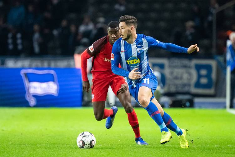 包含巴塞尔主教练接手柏林赫塔，球队迎来新气象的词条