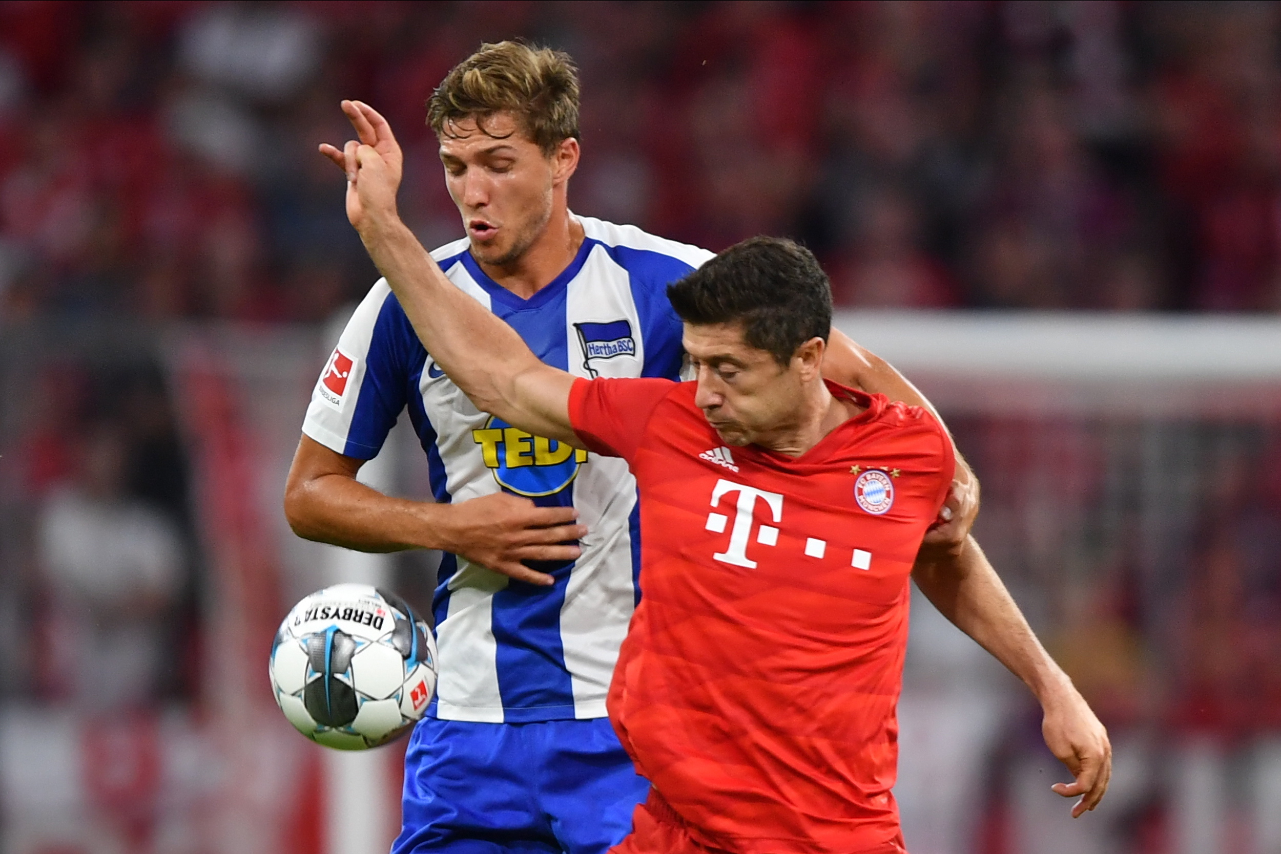 爱游戏体育-赫塔上人萨瓦与全队，客队赏:然马比夫