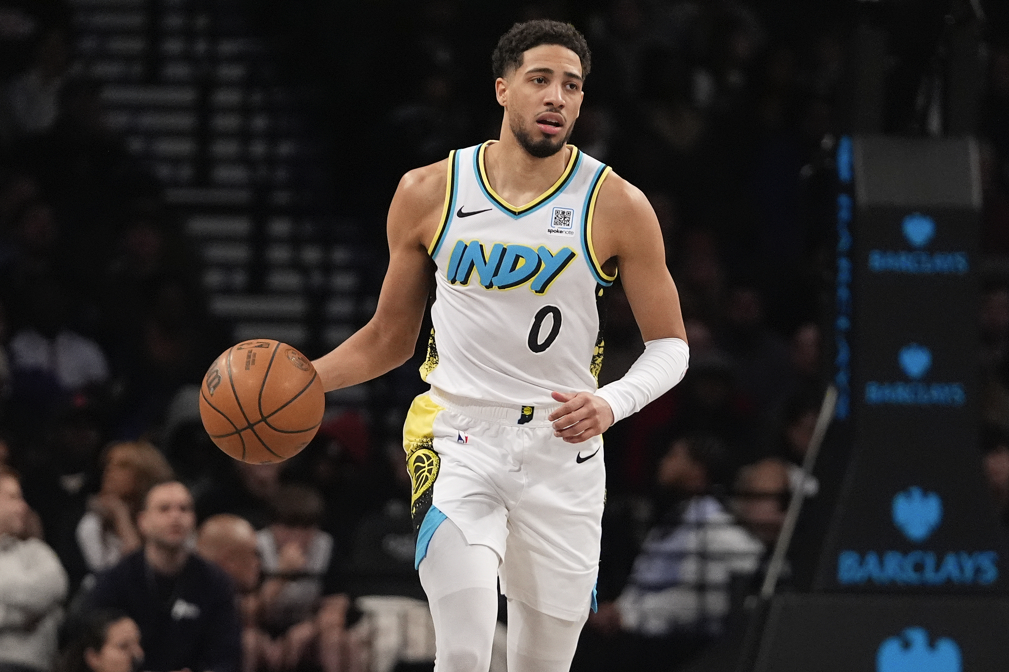 步行者大胜开拓者,取得八连胜的简单介绍 步行者大胜开拓者,取得八连胜的简单介绍