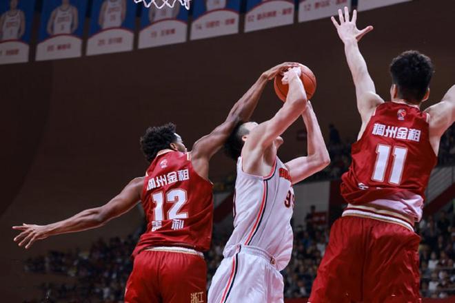 云南全队表现出色,势不可挡拿下比赛! 云南全队表现出色,势不可挡拿下比赛!