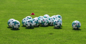 爱游戏-恩菲尔德小将表现抢眼，劲旅添新力量