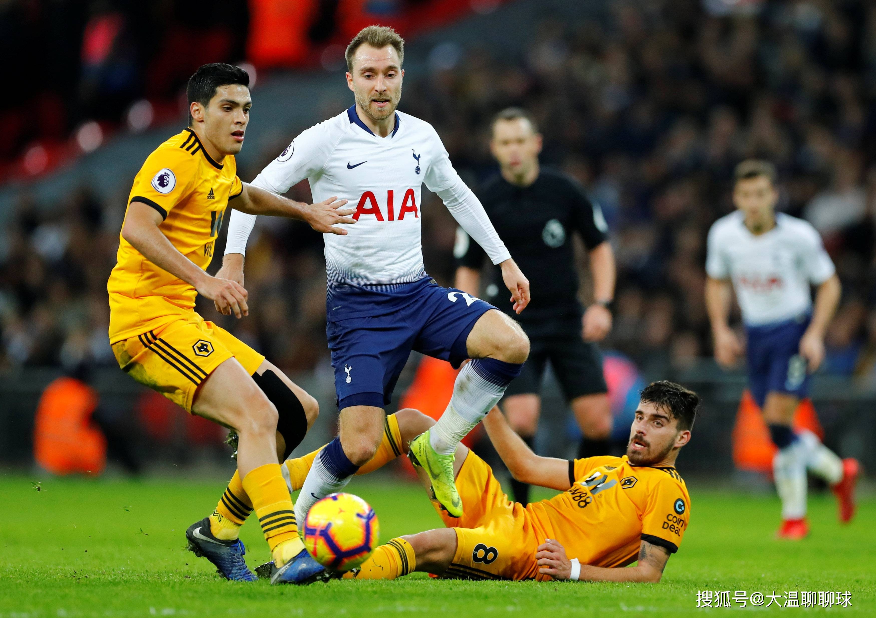 关于伯恩茅斯客场战平，艰难保持不败战绩的信息