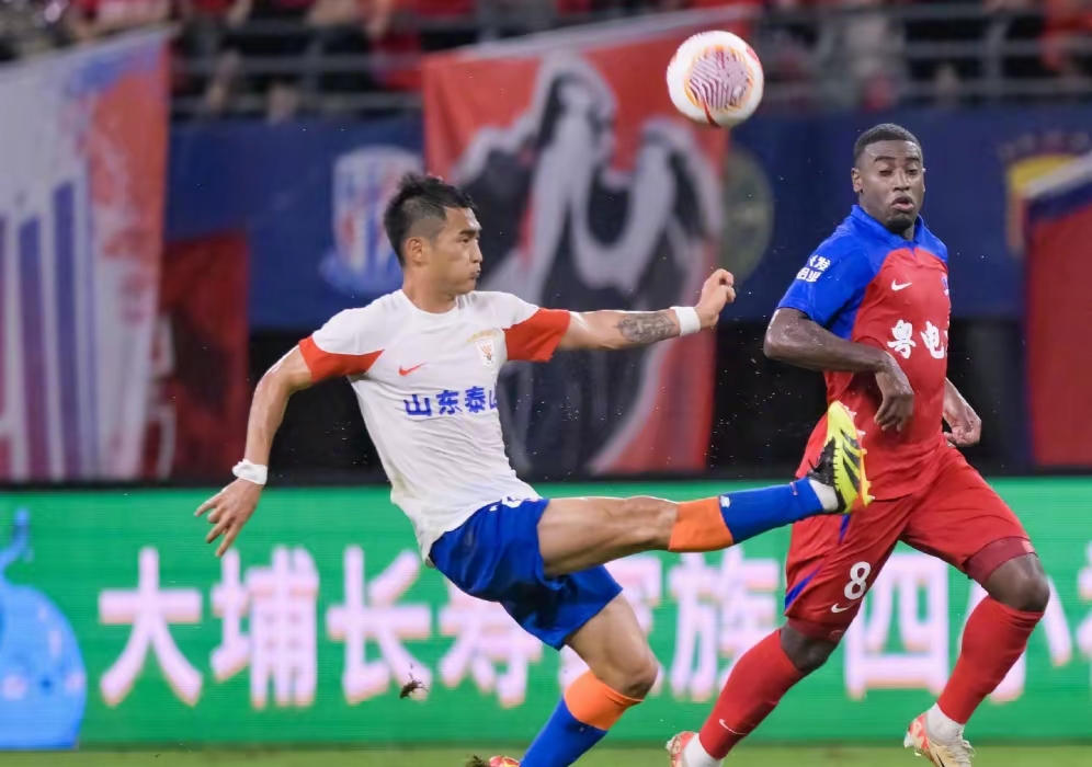 爱游戏-挺进新赛季战场，球员团队整体表现稳健