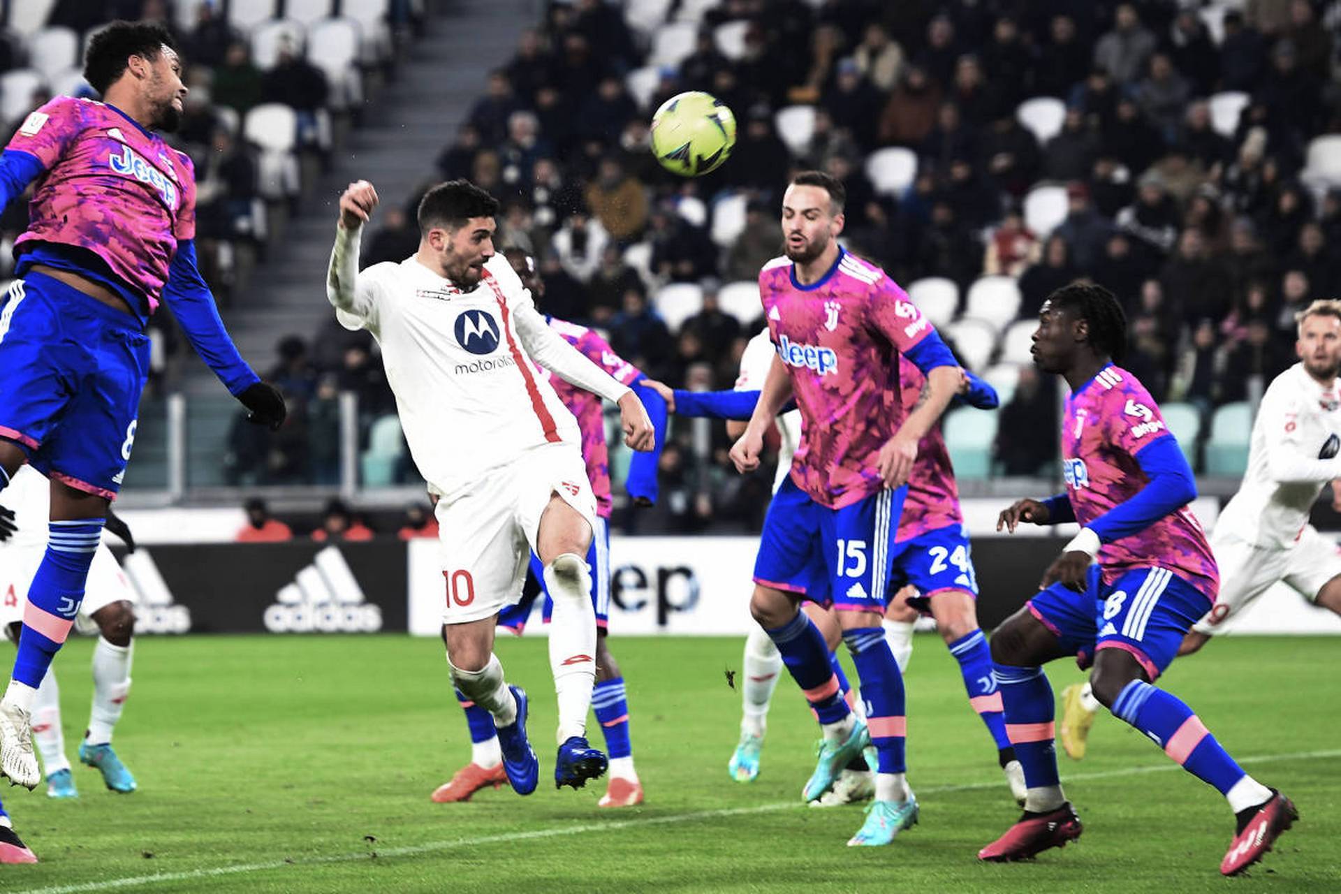 爱游戏体育-比利亚雷亚尔遭遇四连败，降级危机浮现的简单介绍