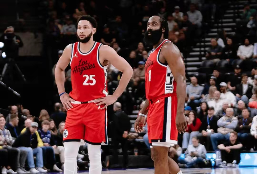 76人再次取胜，西蒙斯表现抢眼，全场16助攻创个人新高