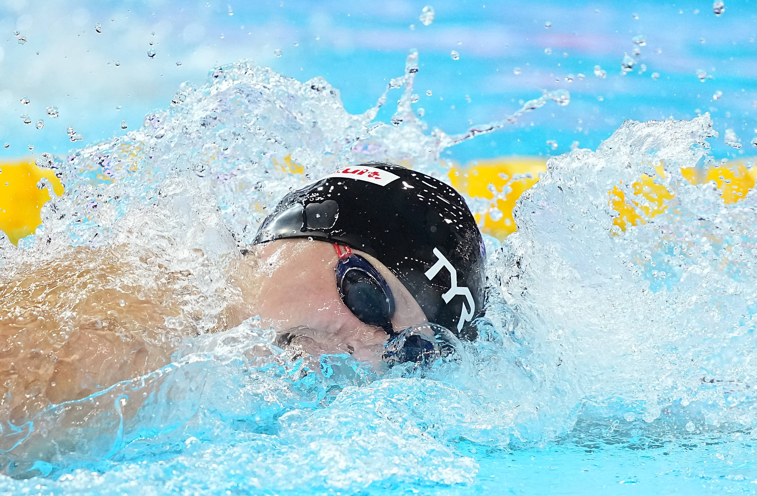 爱游戏在线-包含加拿大队表现抢眼，女子自由泳夺冠在望的词条