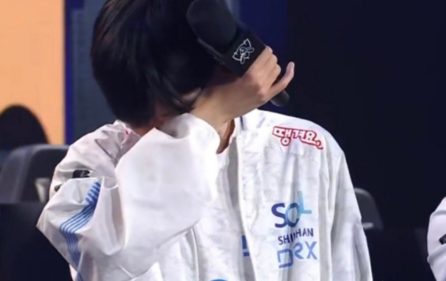 爱游戏官网-KT横扫DRX，Ming开启传奇时刻激烈交锋淘汰赛，让粉丝疯狂欢呼