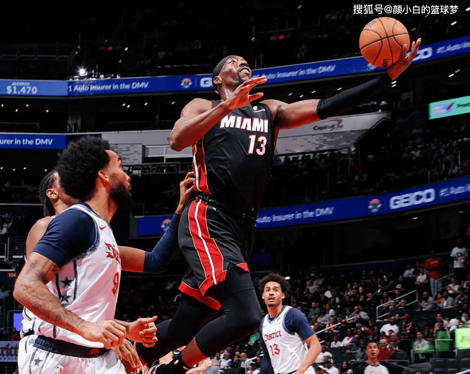 热火主场惨败小牛,遭遇四连败 热火主场惨败小牛,遭遇四连败