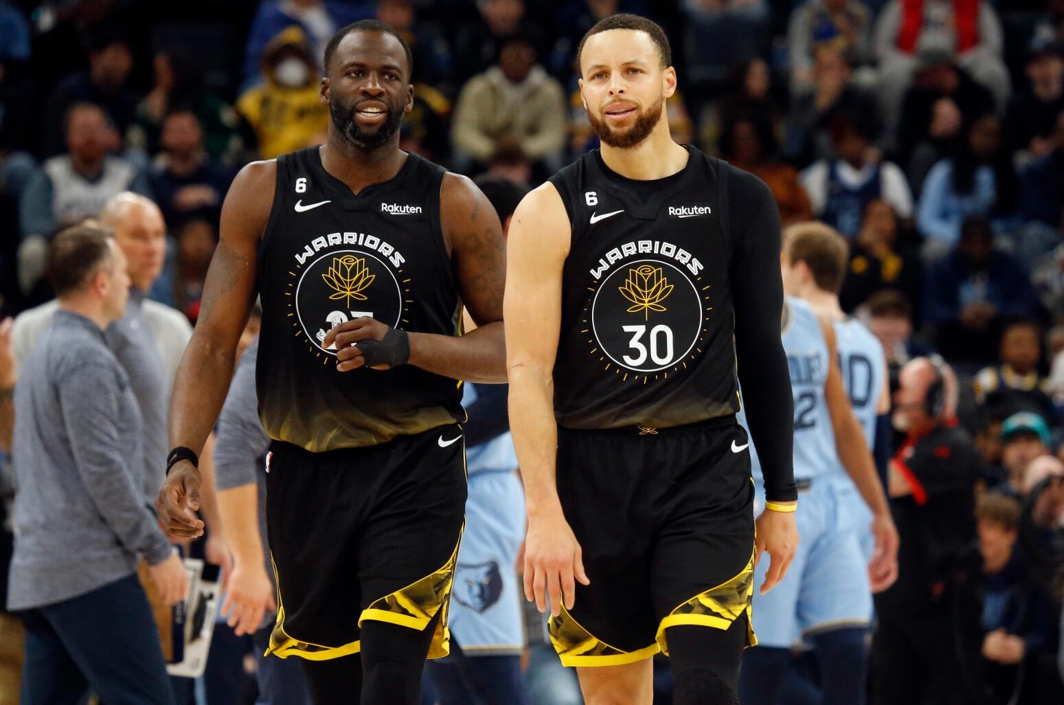 爱游戏官方-勇士队球员注重团队合作，弥补个人实力的不足