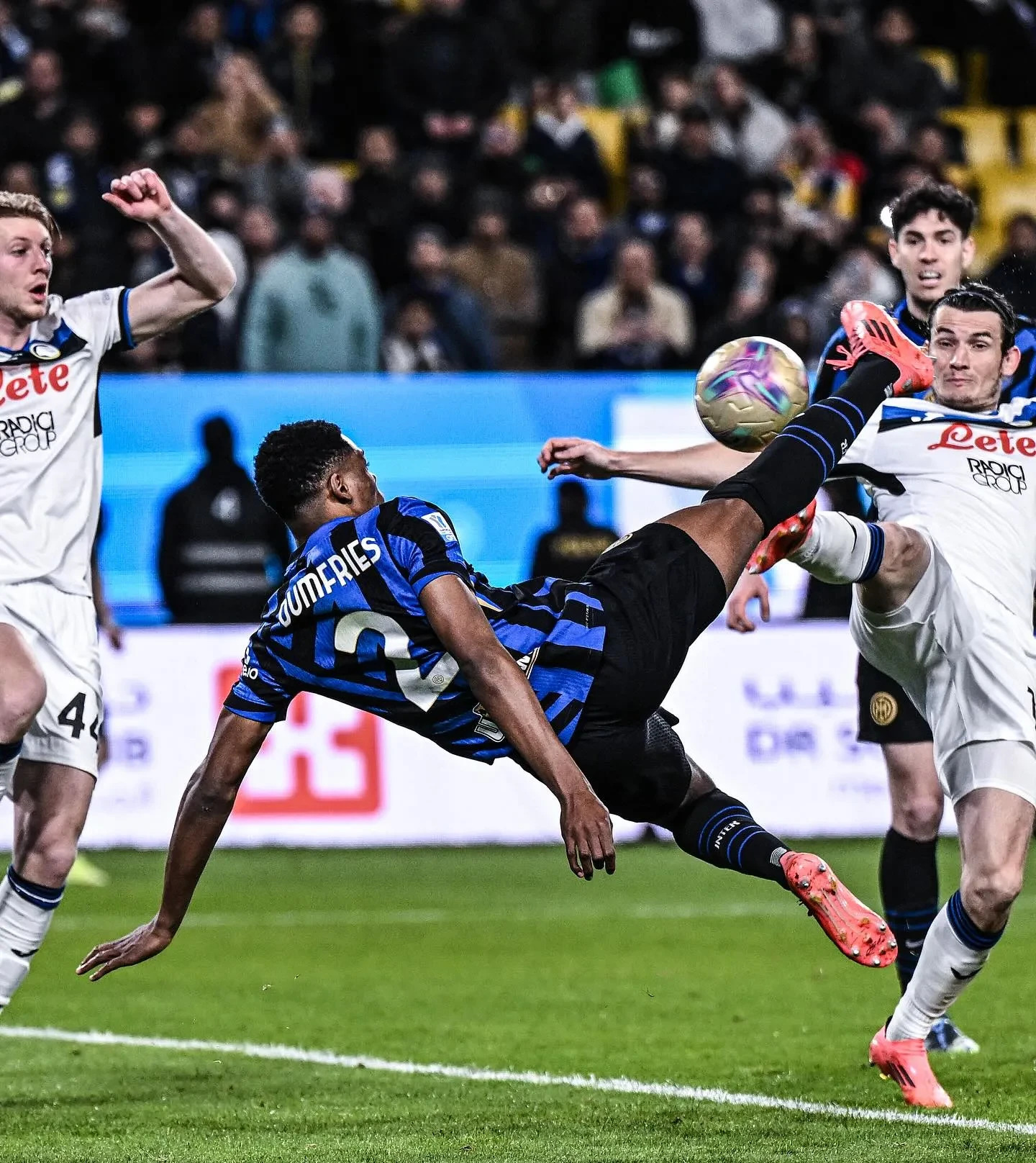 瑞典横扫国际米兰,阿什拉夫关键制胜的简单介绍 瑞典横扫国际米兰,阿什拉夫关键制胜的简单介绍