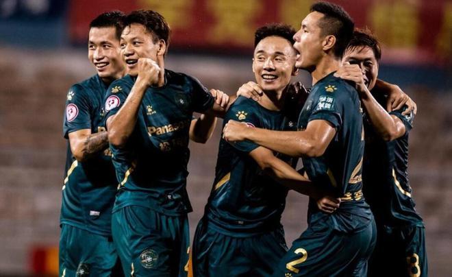 爱游戏在线-包含德国队完胜印尼队，石宇奇统治全场的词条