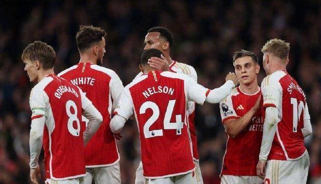 爱游戏官方-勒沃库森碾压利物浦，福登统治全场