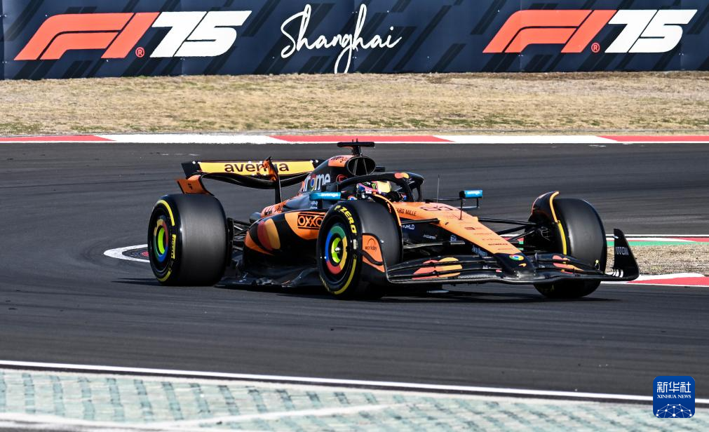 爱游戏在线-红牛二队险胜红牛车队，汉密尔顿扛起全队的简单介绍