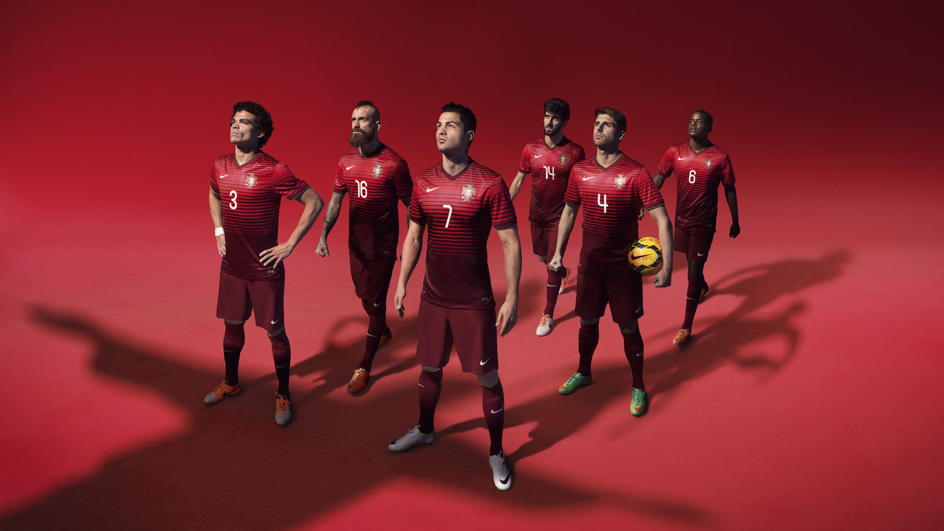 美加墨世界杯焦点战，尤文系球星领衔意大利鏖战加纳，绿茵场上的史诗对决