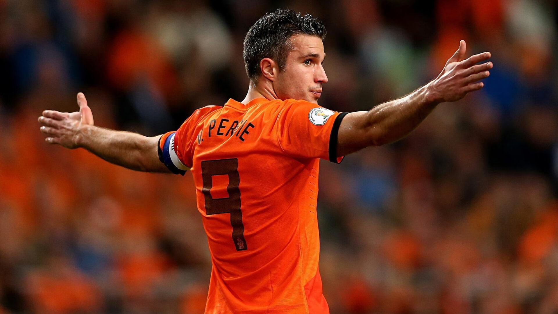 爱游戏官网-这场紫色神话的缔造者不在球场，而在看台—记1993年那不勒斯奇迹与一个被遗忘的希腊见证人